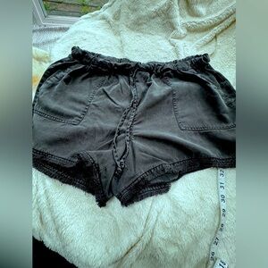 Black Tape Women's Black Elastic Drawstring Waist Pocket Frayed Shorts size XL